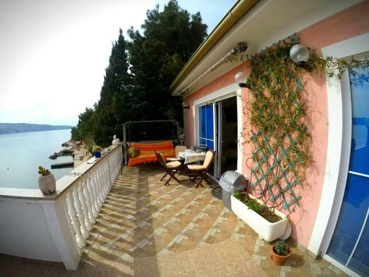 Nives Starigrad (Kvarner)